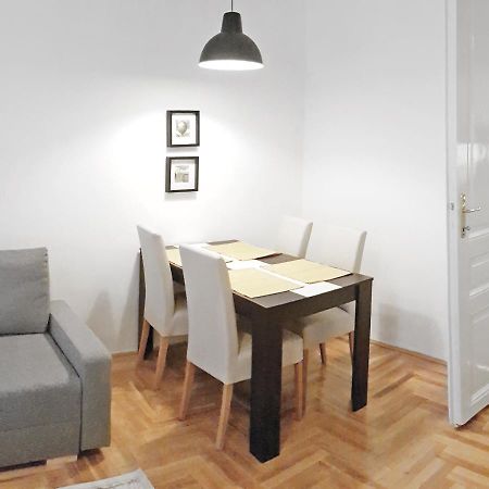 Luxury New Apartment With Gallery At Dob Street Nearby Gozsdu Court Budapest Eksteriør bilde