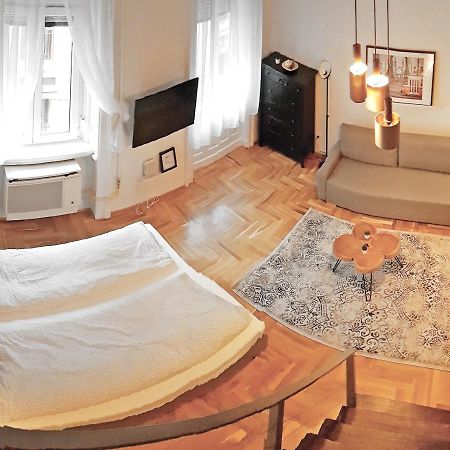 Luxury New Apartment With Gallery At Dob Street Nearby Gozsdu Court Budapest Eksteriør bilde