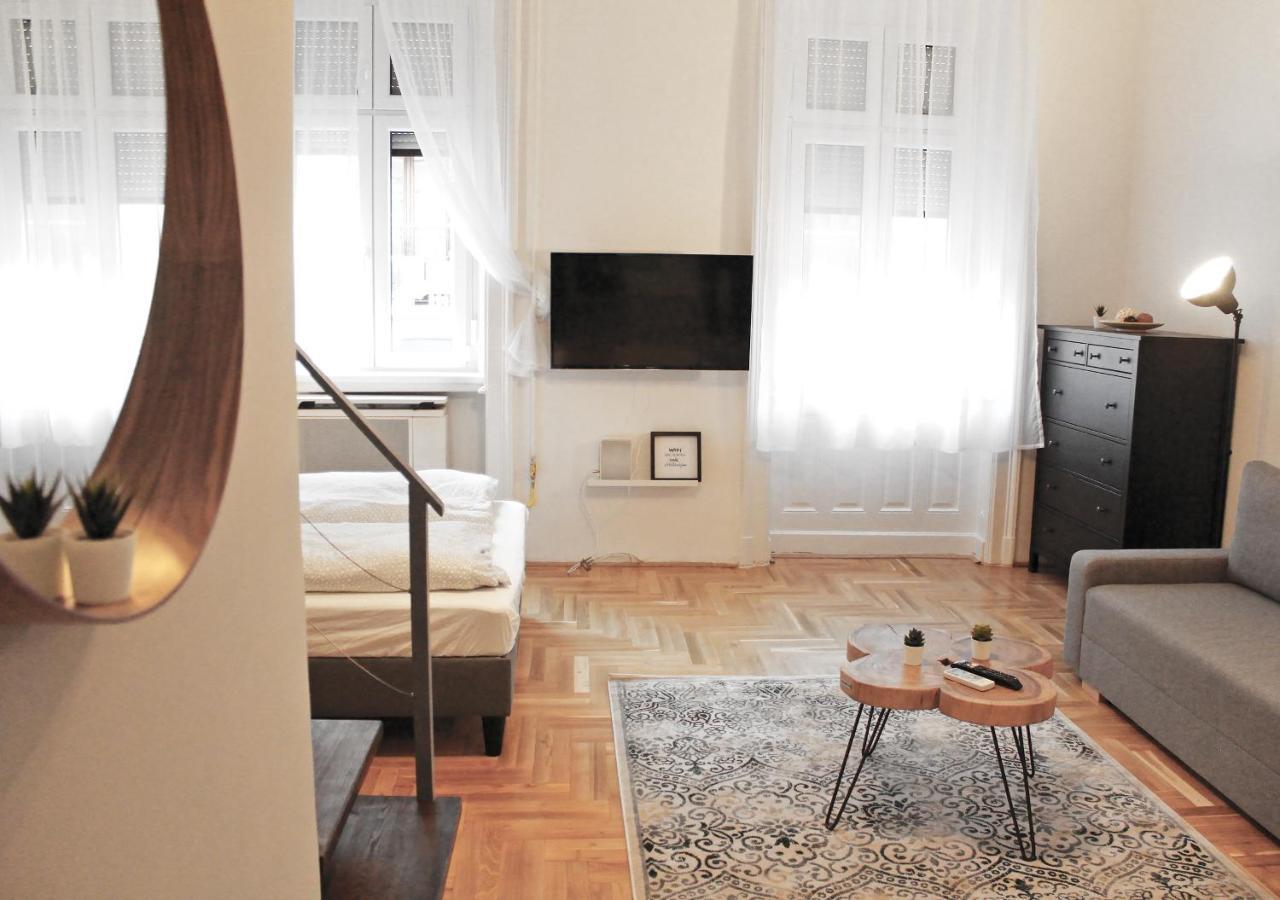 Luxury New Apartment With Gallery At Dob Street Nearby Gozsdu Court Budapest Eksteriør bilde