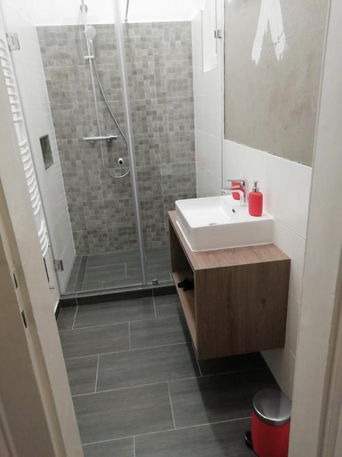 Luxury New Apartment With Gallery At Dob Street Nearby Gozsdu Court Budapest Eksteriør bilde